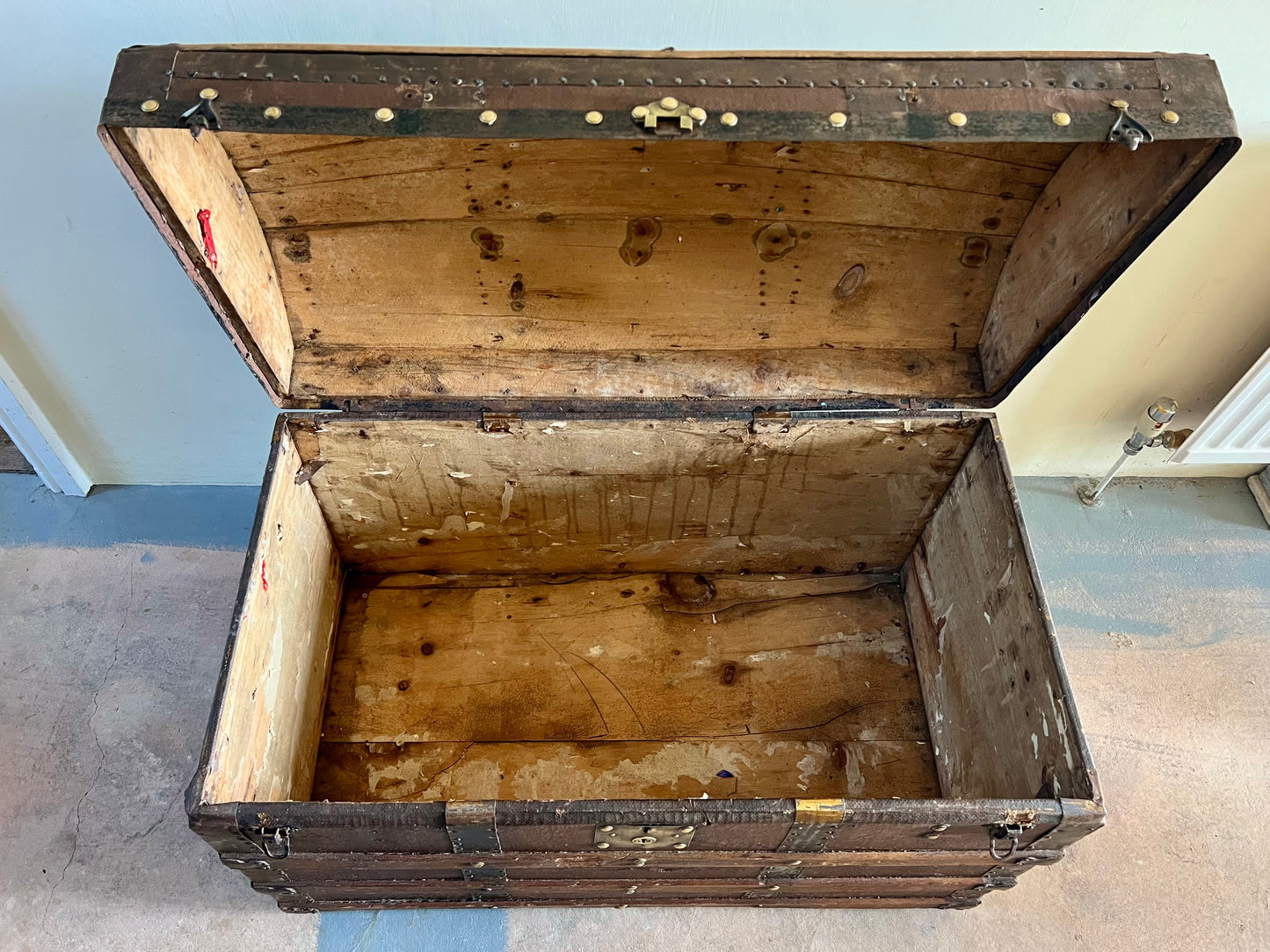 Wooden Dome Top Travel Chest