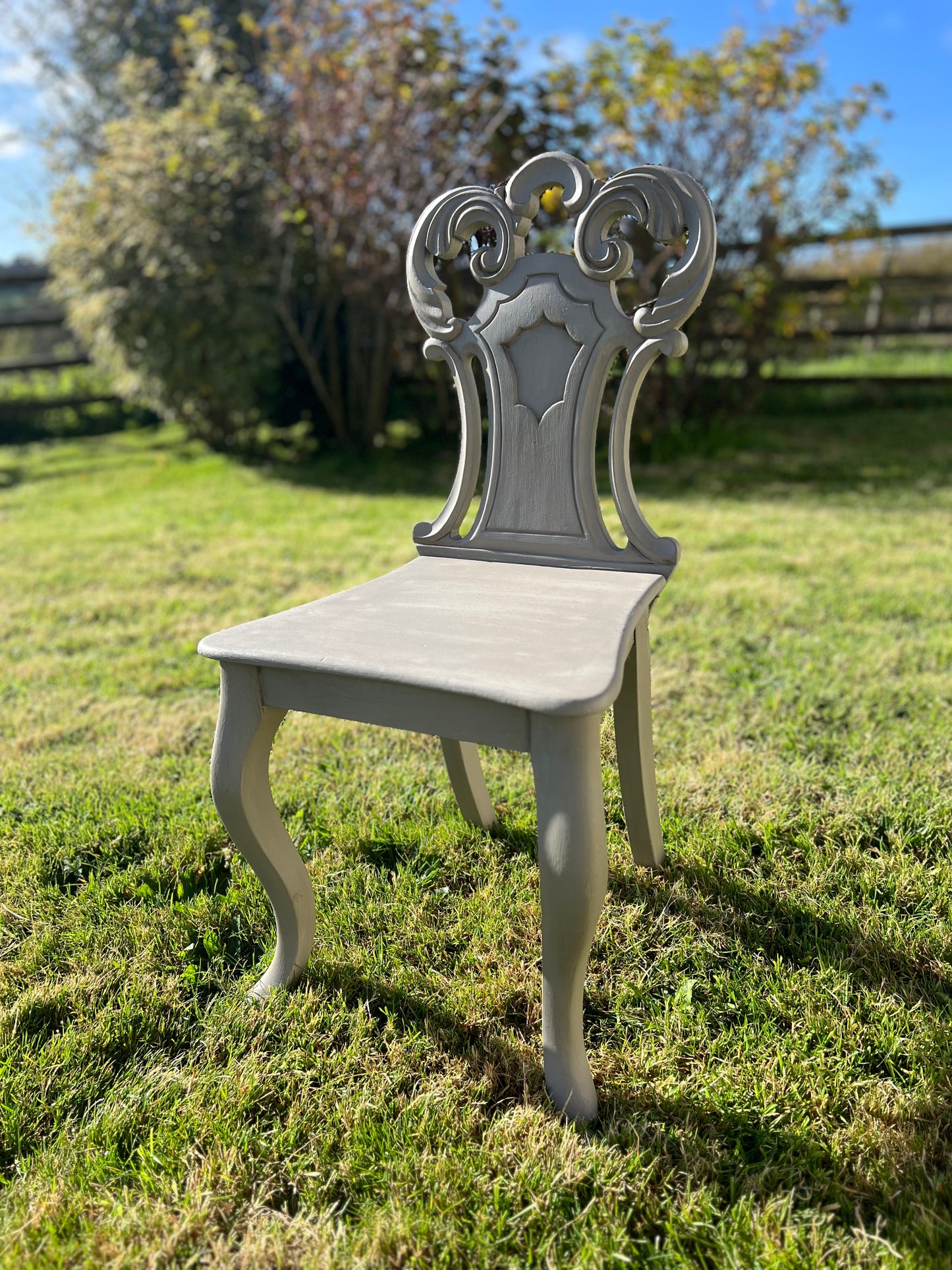 Vintage Hall Chair (open back)